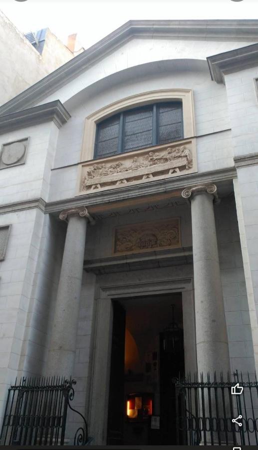 Hostal Andrea Granvia Madrid Buitenkant foto