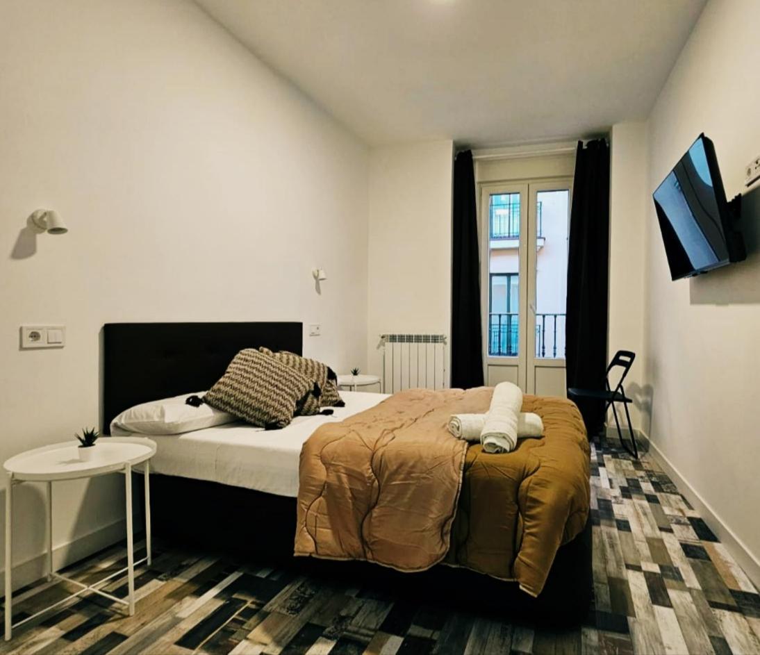 Hostal Andrea Granvia Madrid Buitenkant foto