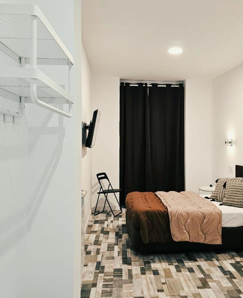 Hostal Andrea Granvia Madrid Buitenkant foto
